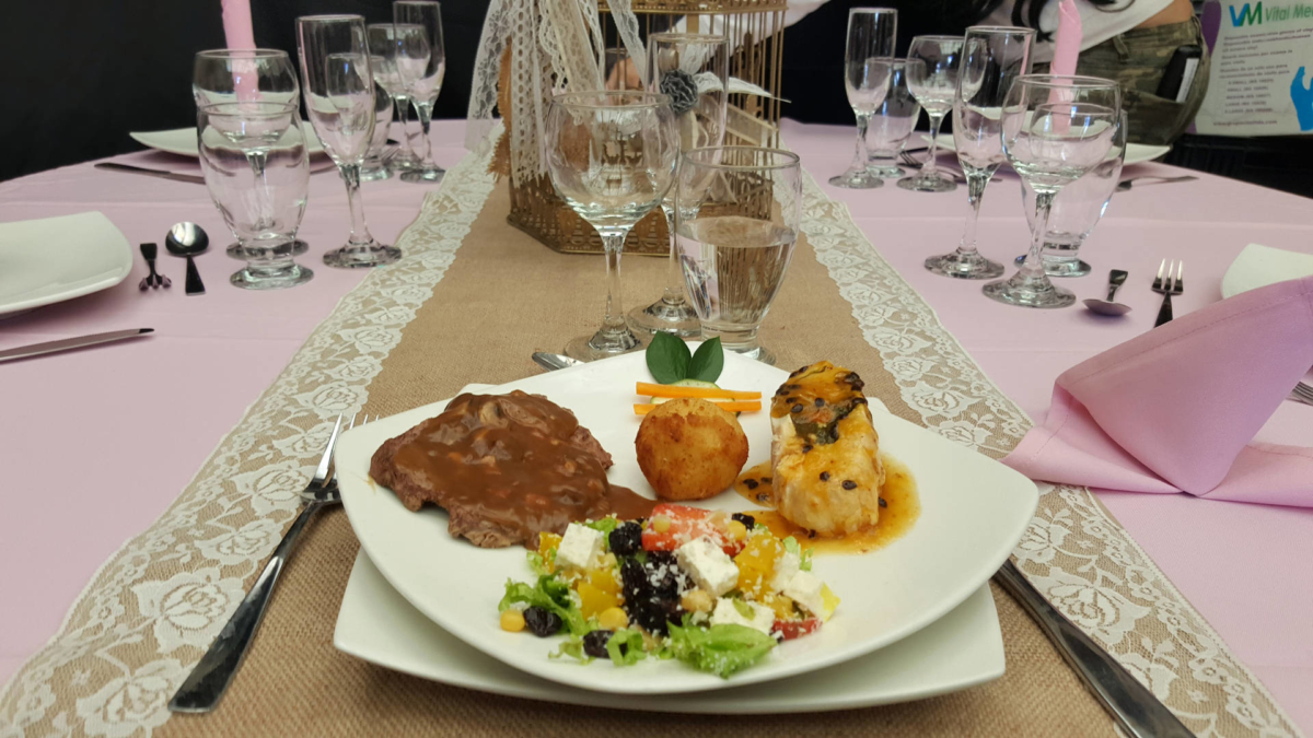 servicio de buffet y catering en Bogotá-desayunos-almuerzos-cenas-precios economicos-carta menu Servicio de catering Catering para eventos Buffet para eventos Catering a domicilio Buffet para bodas Catering corporativo Catering para fiestas Menú de catering Opciones de buffet Catering gourmet Catering saludable Catering personalizado Catering temático Catering para empresas Catering para reuniones Catering para conferencias Servicio de buffet y catering Comida para eventos Catering en Bogotá Buffet en Bogotá